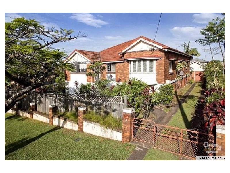 4 GARNET STREET, Clayfield QLD 4011