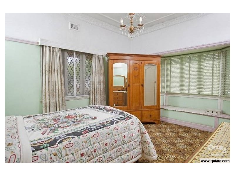 4 GARNET STREET, Clayfield QLD 4011