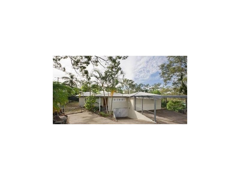 90 Simpsons Road, Bardon QLD 4065