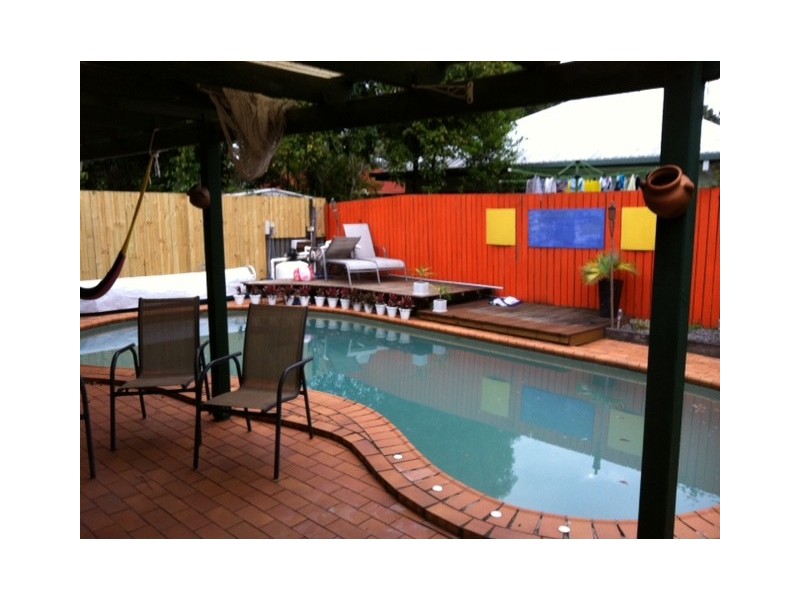 20 Banksia Cct, Forest Lake QLD 4078