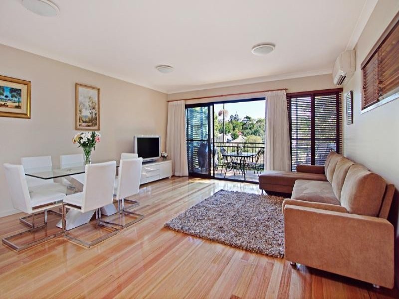 3/130 FERNBERG ROAD, Paddington QLD 4064