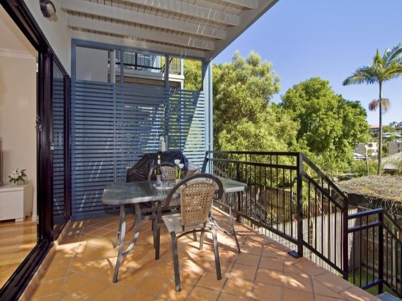 3/130 FERNBERG ROAD, Paddington QLD 4064