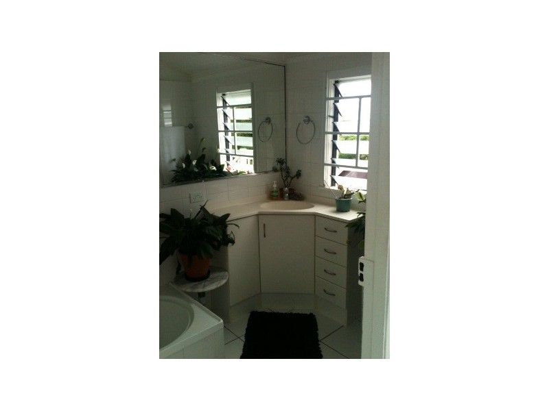 121 Coopers Camp Road, Bardon QLD 4065