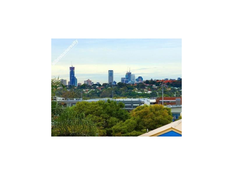 9/3  Wickham Street, Newmarket QLD 4051