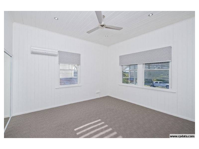 4 Bridge Street, Red Hill QLD 4059