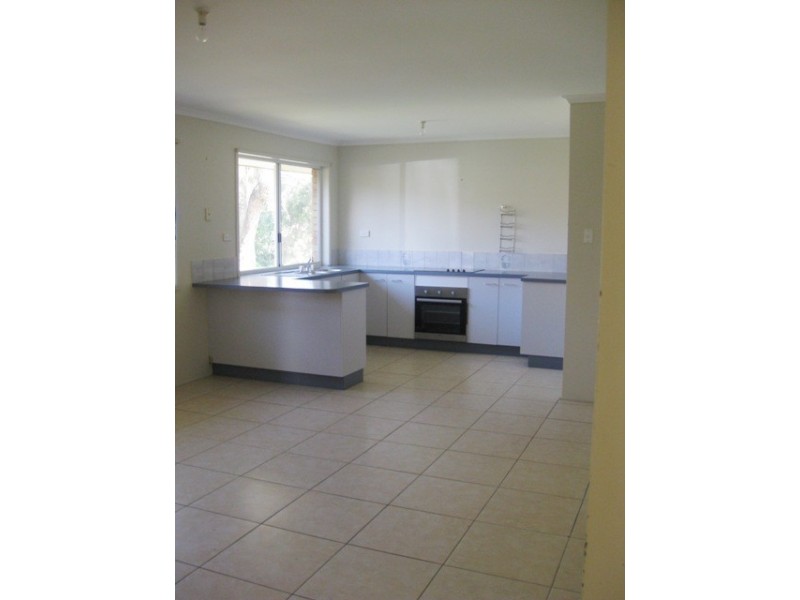 9 Dorking Court, Alexandra Hills QLD 4161