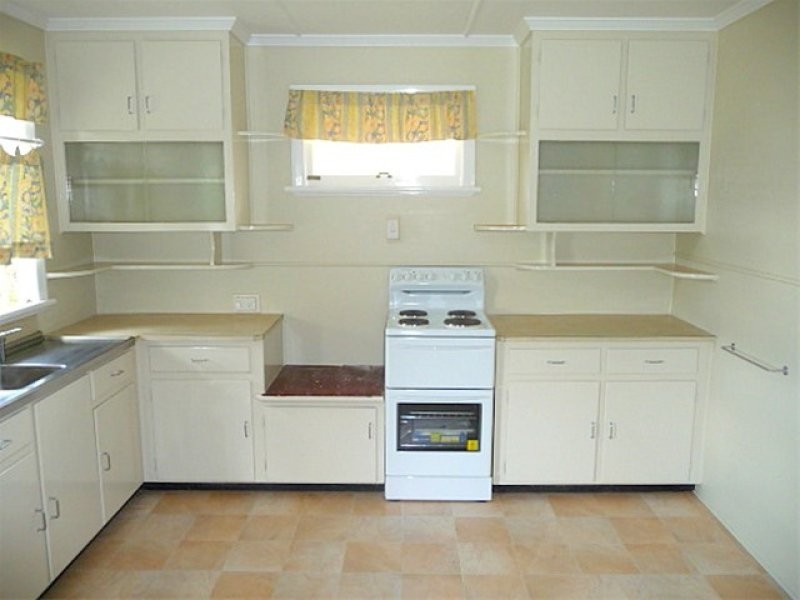 8 CORSICA STREET, Moorooka QLD 4105