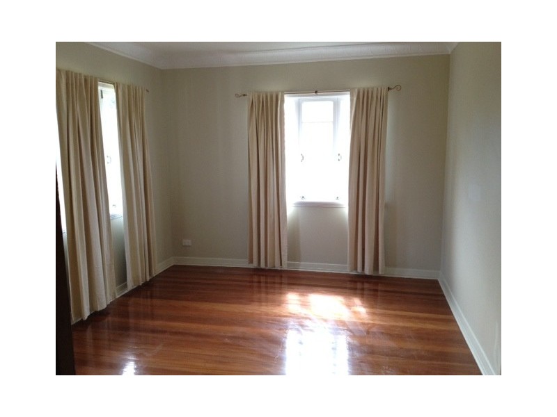 8 CORSICA STREET, Moorooka QLD 4105