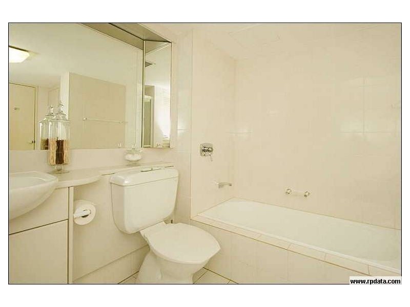 24/57 Lambert Street, Kangaroo Point QLD 4169