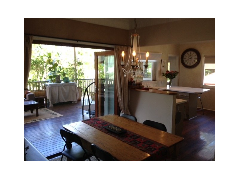 185  Taringa Parade, Taringa QLD 4068