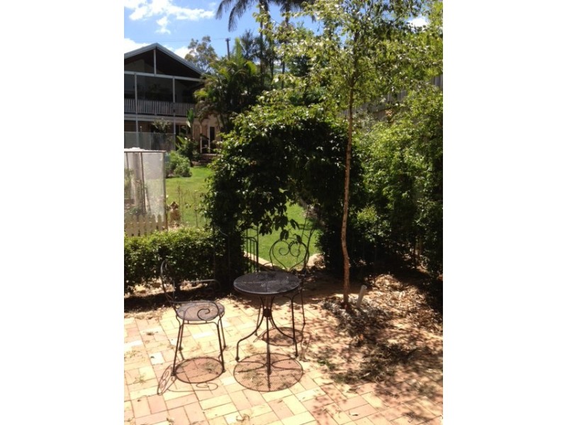 185  Taringa Parade, Taringa QLD 4068