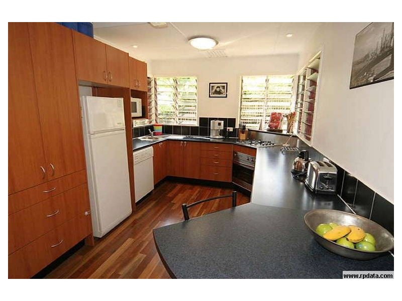 37 Barwood Street, Newmarket QLD 4051