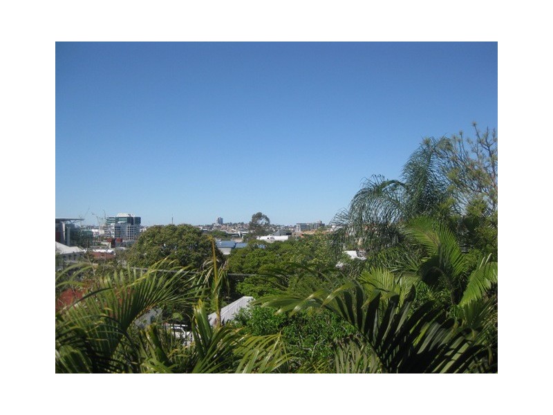 2A Ranley Grove, Paddington QLD 4064