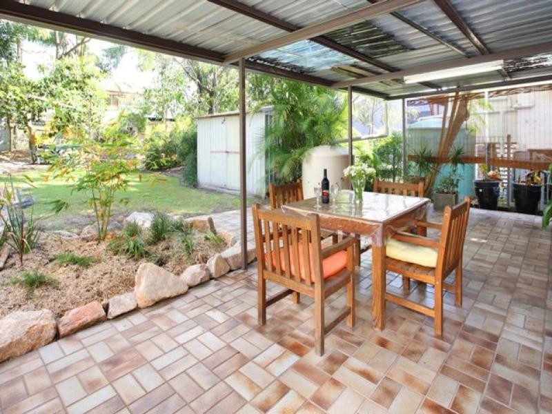 9 Killarney Street, Yeronga QLD 4104