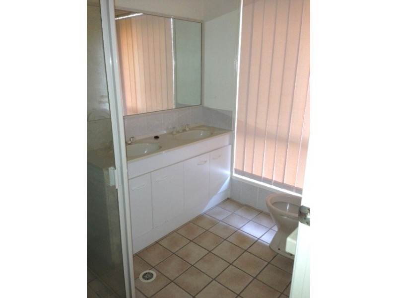 16 OMEGA AVENUE, Cleveland QLD 4163