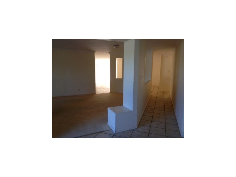 16 OMEGA AVENUE, Cleveland QLD 4163