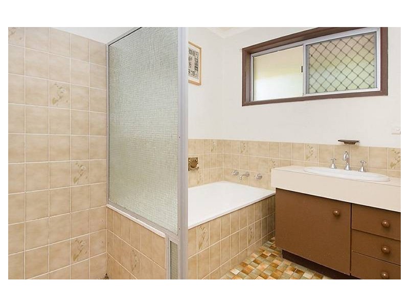 30 DANGAR STREET, Belmont QLD 4153