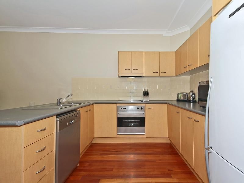 4/17 MARTHA STREET, Paddington QLD 4064