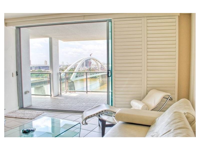 Unit2106 92-100 QUAY STREET MILTON, Milton QLD 4064