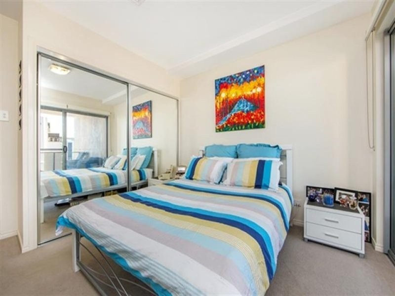 15/215 Wellington Road, East Brisbane QLD 4169