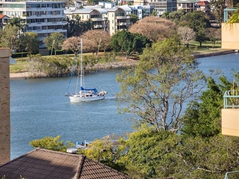 15/215 Wellington Road, East Brisbane QLD 4169