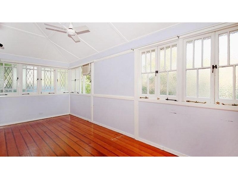 326 Waterworks Road, Ashgrove QLD 4060