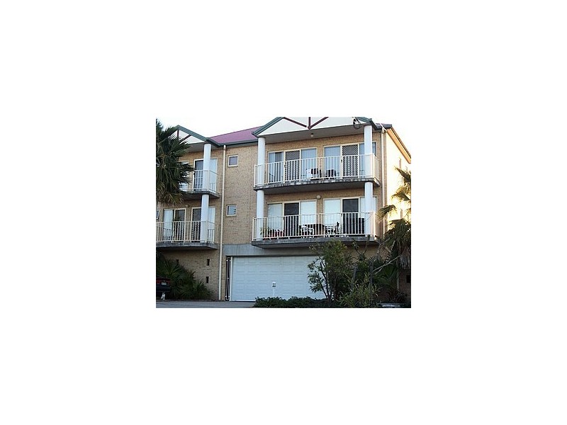 2/16 Simpson Street, Morningside QLD 4170