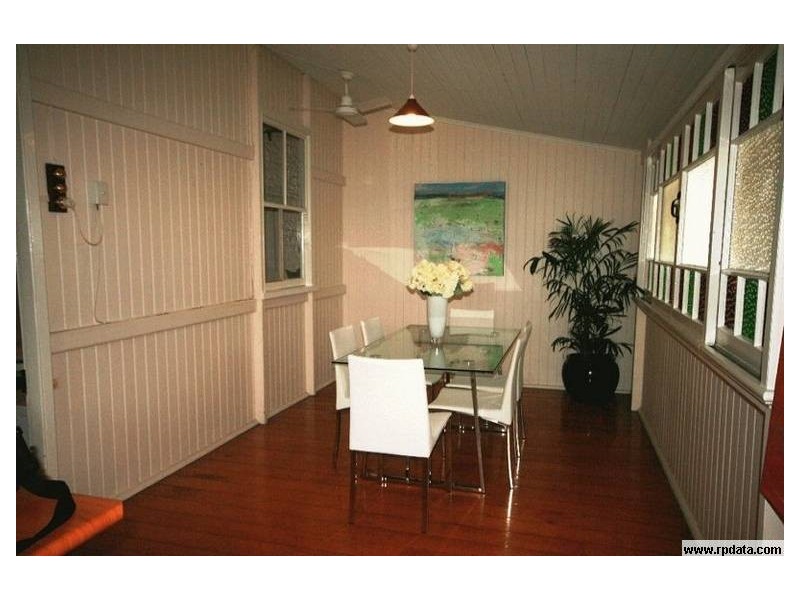 54 Heussler Terrace, Milton QLD 4064