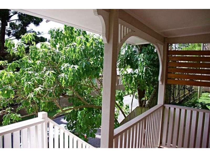 10 Wolseley St, Paddington QLD 4064