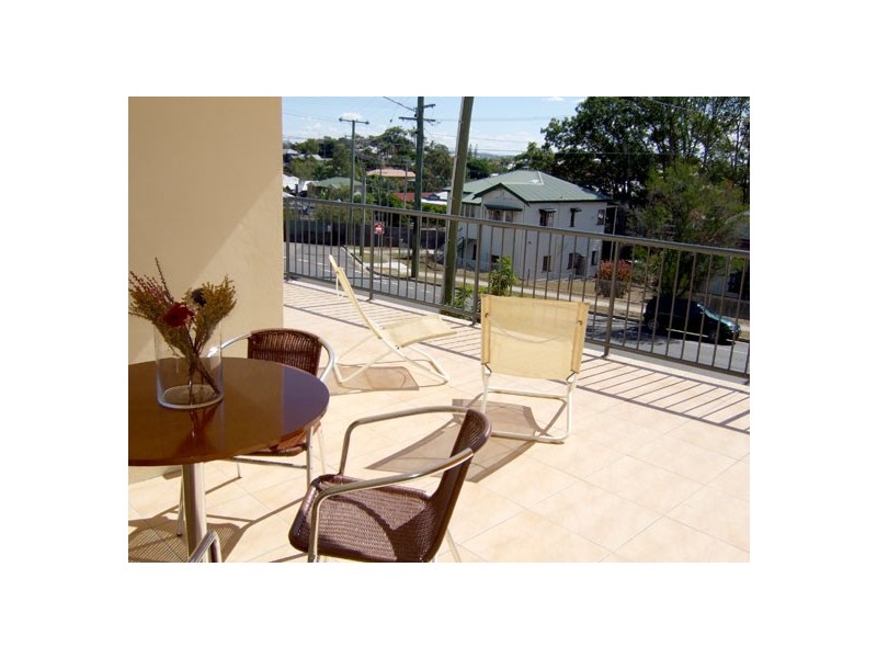 17 Richmond Road, Morningside QLD 4170