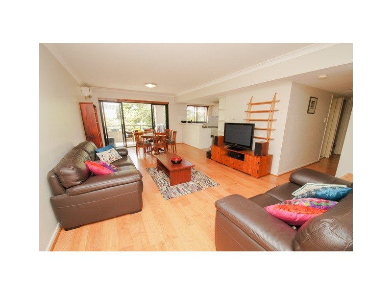 12/39 CAIRNS STREET, Kangaroo Point QLD 4169