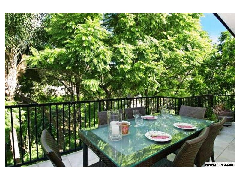 1/166 JUBILEE TCE, Bardon QLD 4065