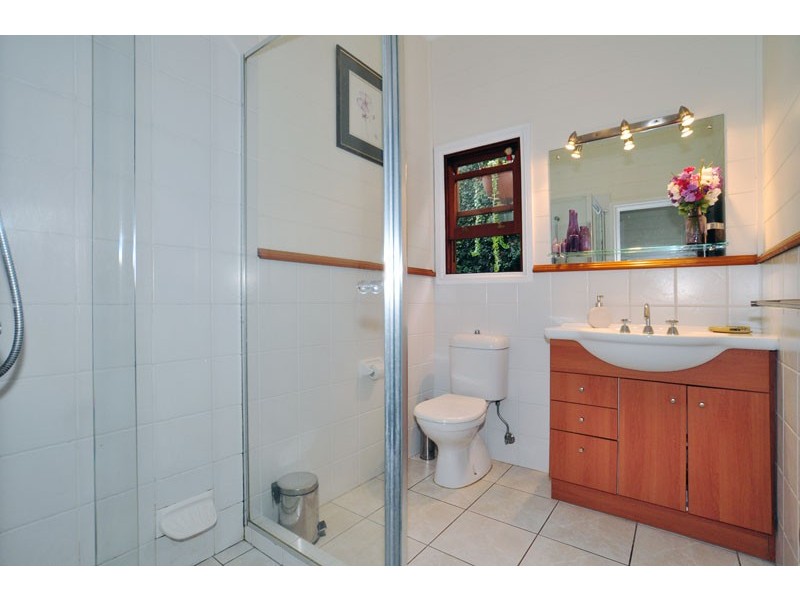 27 Heussler Terrace, Milton QLD 4064