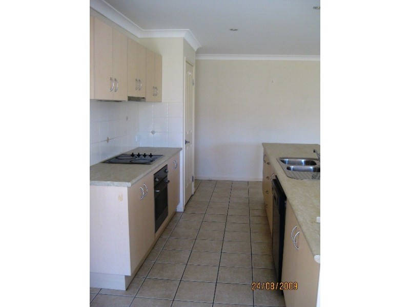 10 CLOUDLAND CT, Springfield QLD 4300