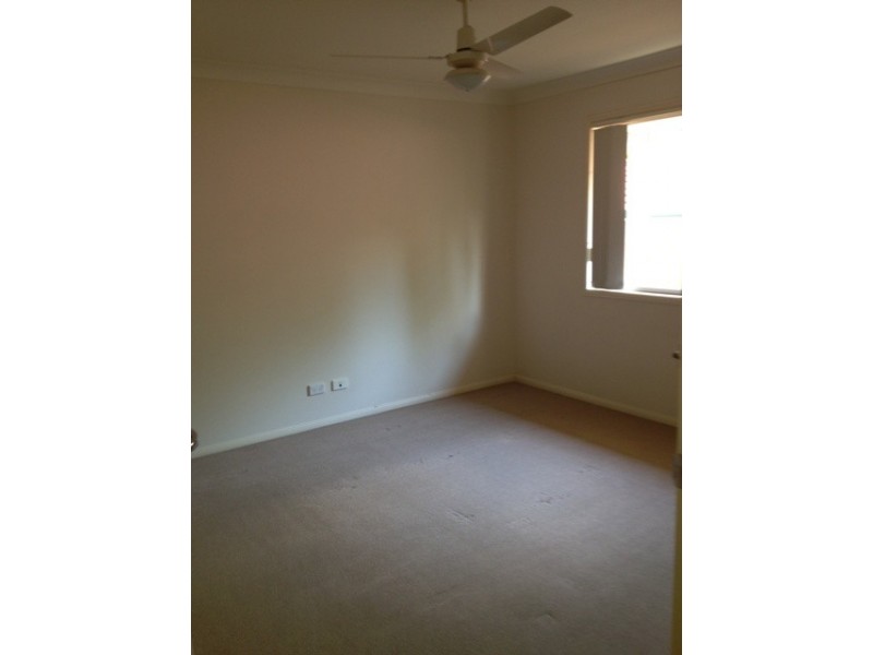 4 DOVE CLOSE, Goodna QLD 4300