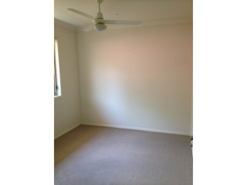 4 DOVE CLOSE, Goodna QLD 4300