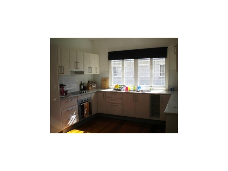 15 Hoolan Street, Stafford QLD 4053