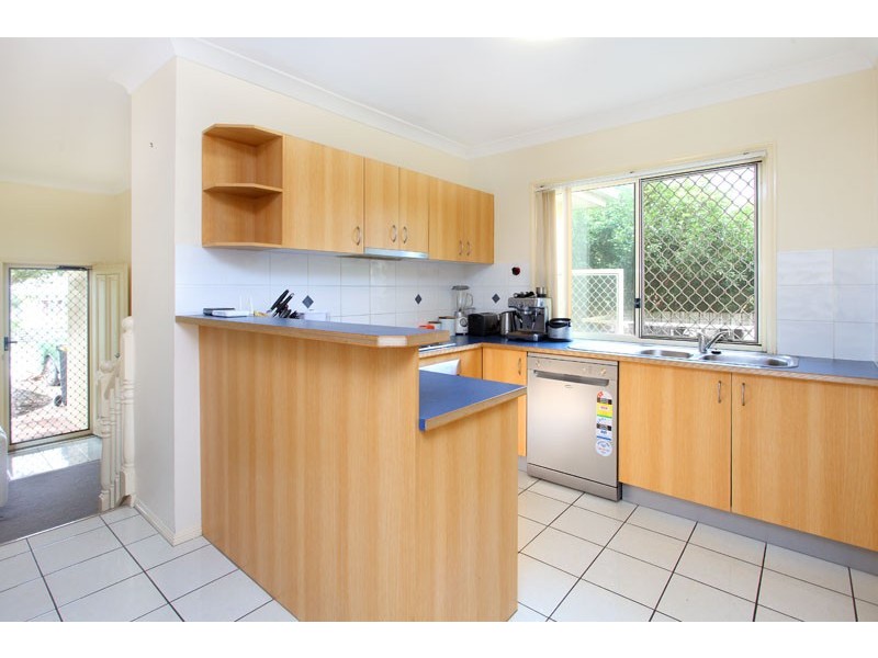 2/63 Bundara Street, Morningside QLD 4170