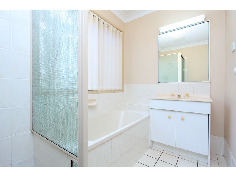 56 TORQUAY CRES, Tingalpa QLD 4173