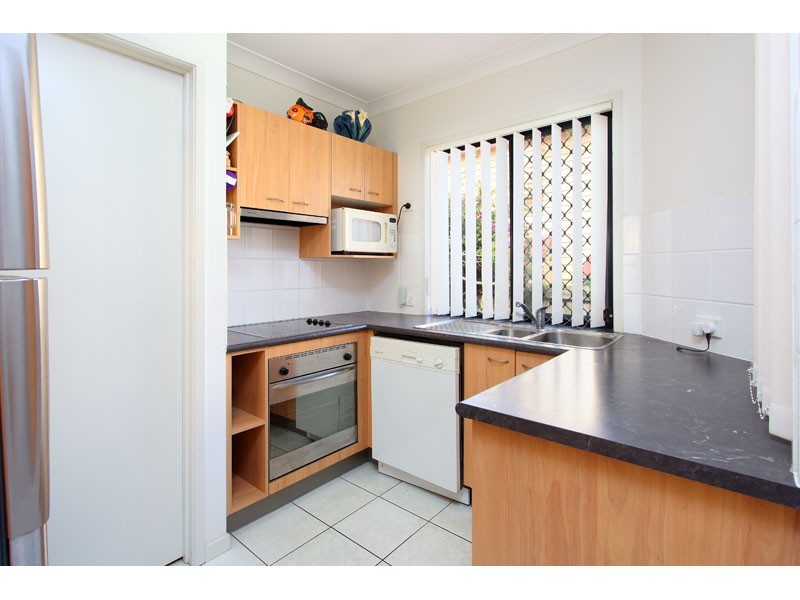 2/4 Palermo Street, Morningside QLD 4170