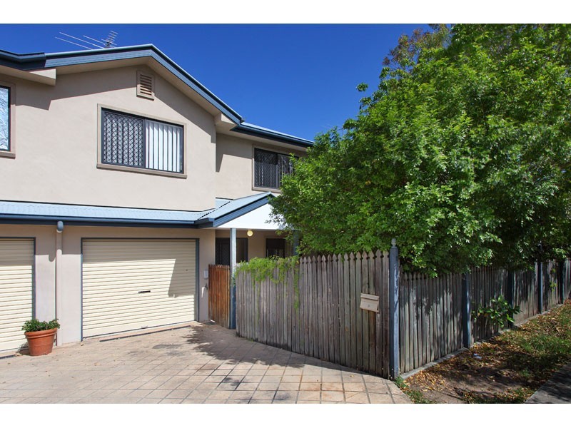 2/4 Palermo Street, Morningside QLD 4170