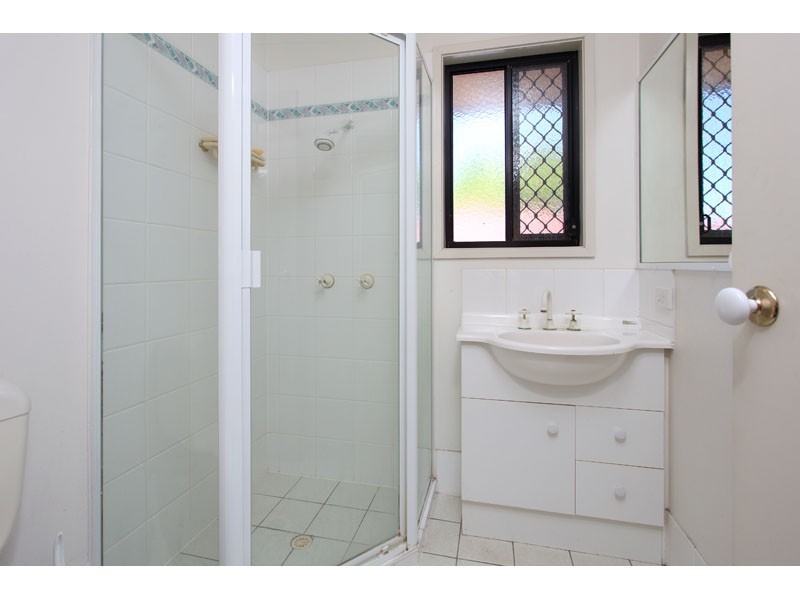 2/4 Palermo Street, Morningside QLD 4170