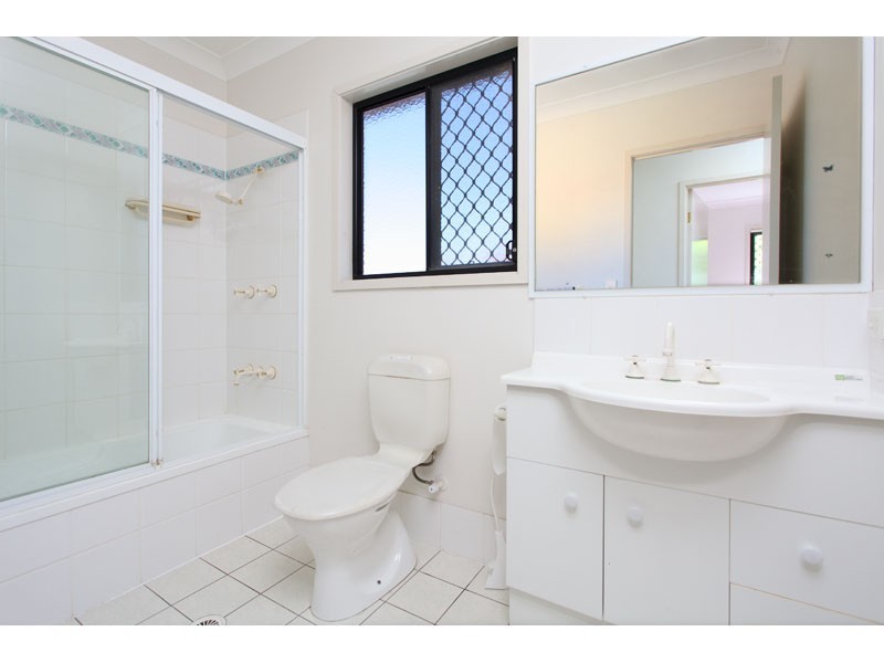 2/4 Palermo Street, Morningside QLD 4170