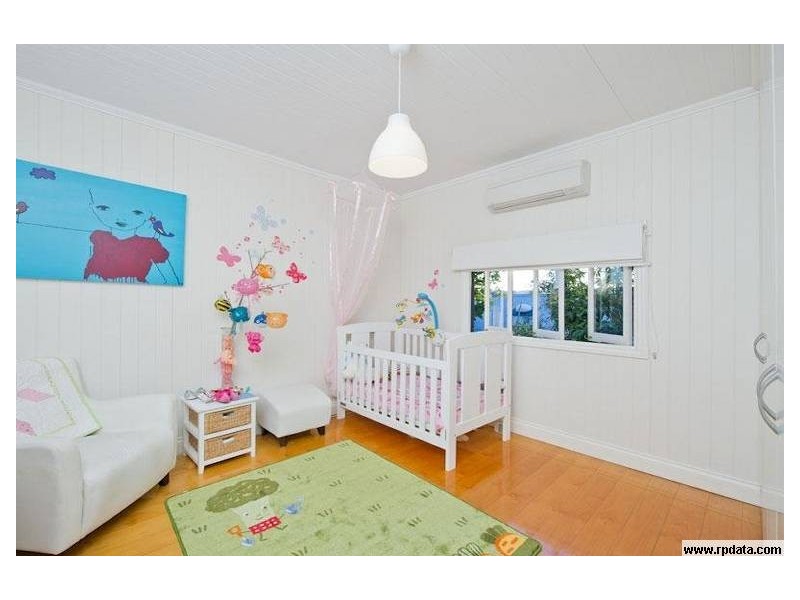 10 CRAIG STREET, Red Hill QLD 4059