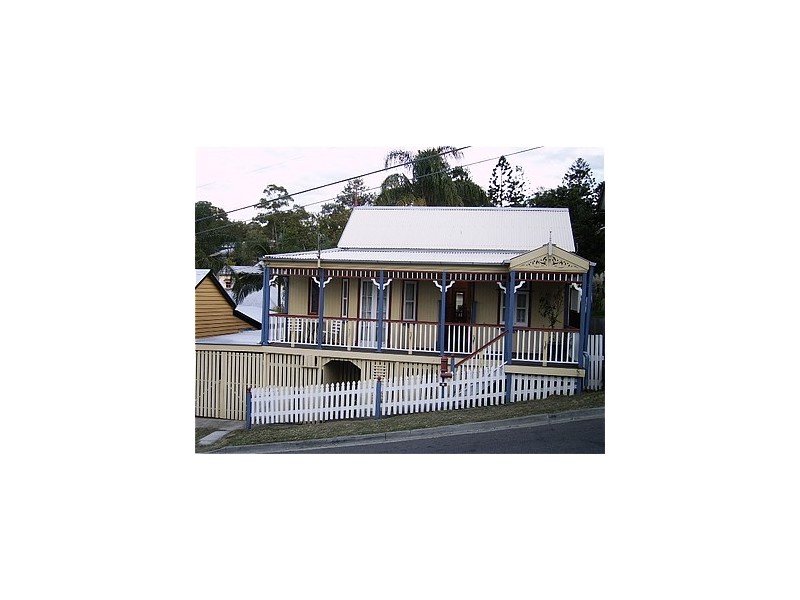 17 VALE STREET, Kelvin Grove QLD 4059