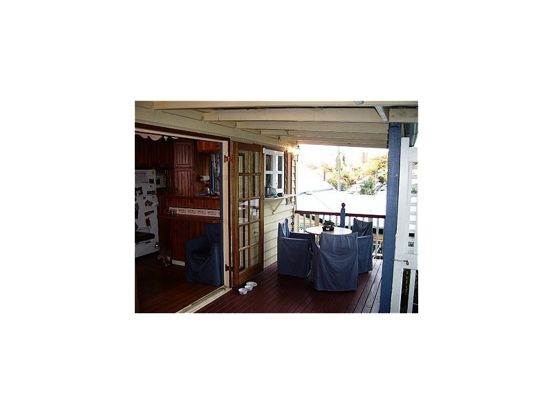 17 VALE STREET, Kelvin Grove QLD 4059