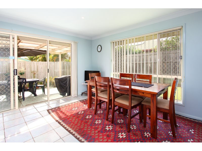 4 MURDOCK PLACE, Wakerley QLD 4154