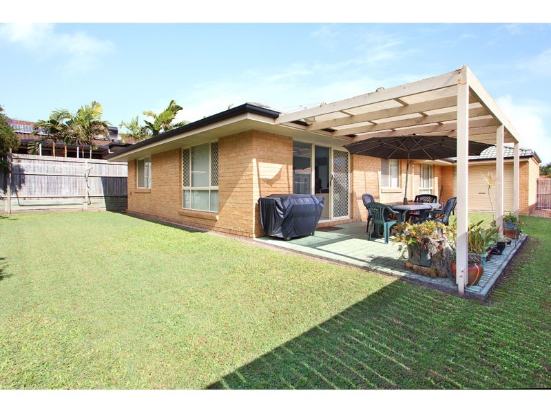 4 MURDOCK PLACE, Wakerley QLD 4154