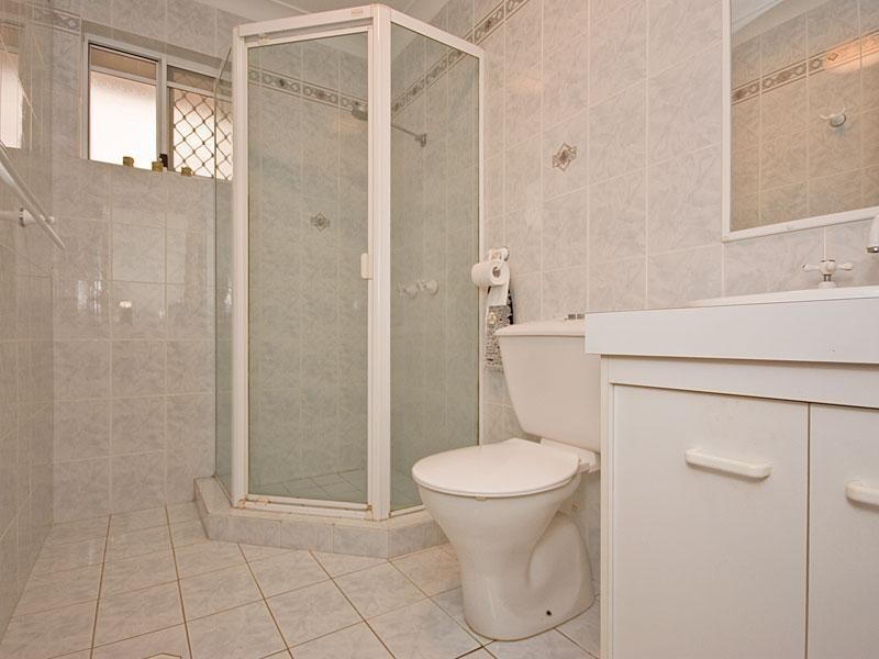 20 Banksia Cct, Forest Lake QLD 4078