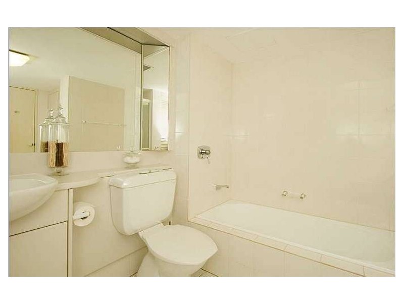 24/57 LAMBERT STREET, Kangaroo Point QLD 4169